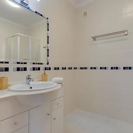 Spacious - Walk To & Center ヴィラ *