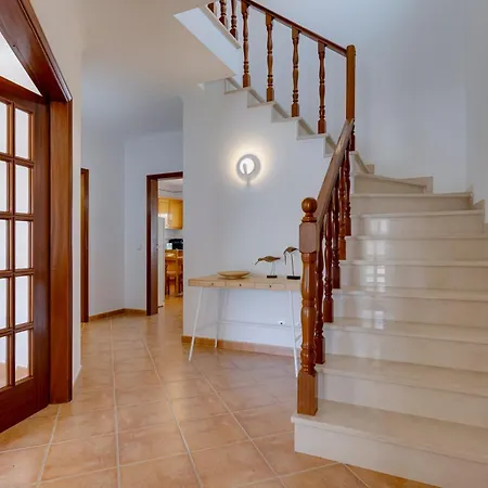 Villa Beautiful In Near