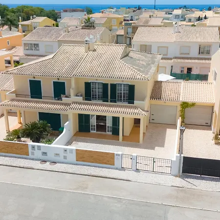 Villa Beautiful In Near